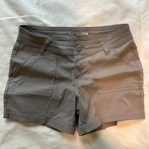 Prana Women’s shorts. Size 4. Grey.